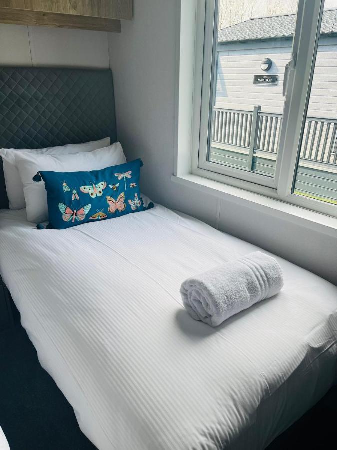 Honey Bee Lodge With Hot Tub York Luaran gambar